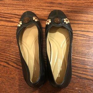 Naturalizer Black Leather Flats